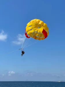 Para-sailing in Nice